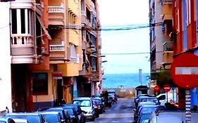 Modern Apartment 3Mins Walk To Playa Del Cura Beach